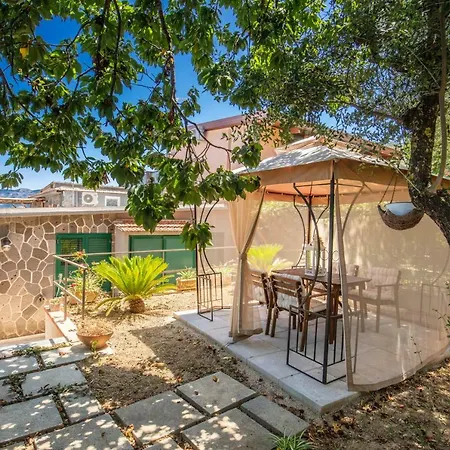 Villa Antonella Holiday home